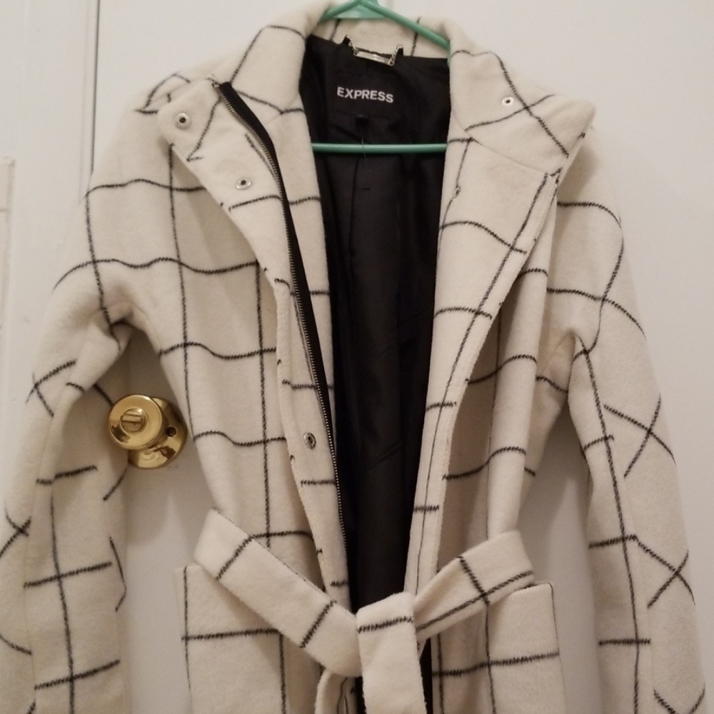 Express coat size XS NWOT. Never wear